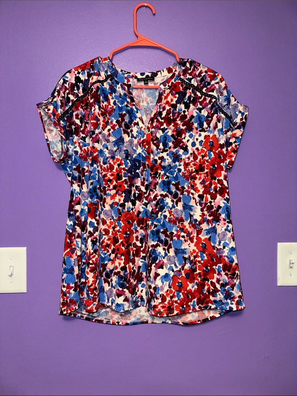 Ava & Grace Multicolor Floral V-Neck Short Sleeve Blouse